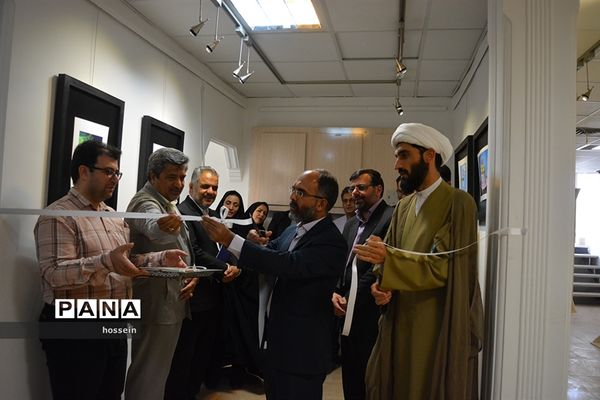 افتتاح نمایشگاه کاریکاتور(آسوده باش من ملکه‌ام) و (ملکه کشتی ربا)