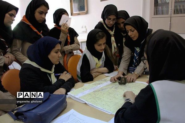 کلاس‌های آموزشی پیشتازان دختر اعزامی به نهمین دوره  اردوی ملی