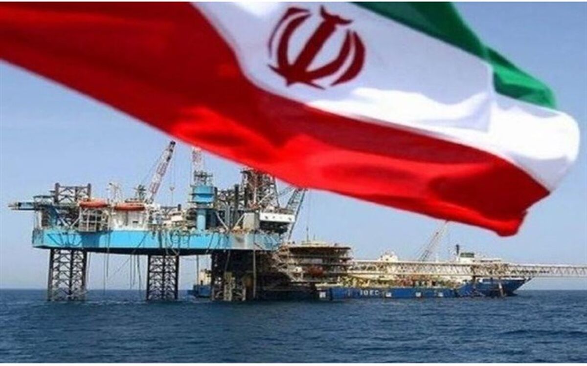 گزارش نیویورک تایمز از ادامه خرید نفت ایران برخلاف تحریم‌های آمریکا