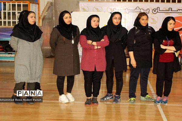 کلاس تخصصی داوری بانوان بازی‌های بومی محلی استان بوشهر