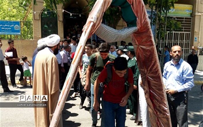 اعزام دانش آموز پسر بیجاری به اردوی راهیان نور