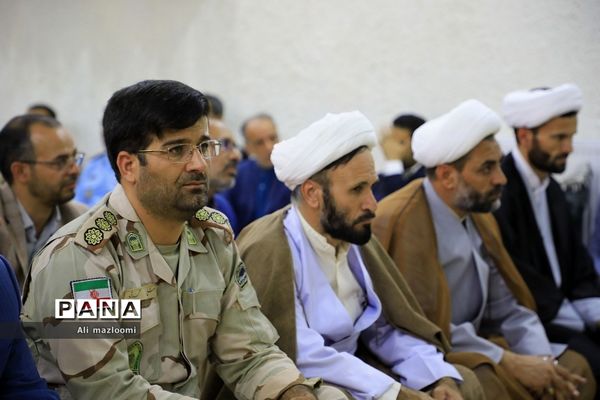 نشست تبیین مسائل جاری انقلاب اسلامی با سخنرانی صفار هرندی