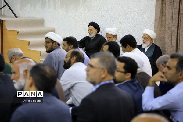 نشست تبیین مسائل جاری انقلاب اسلامی با سخنرانی صفار هرندی