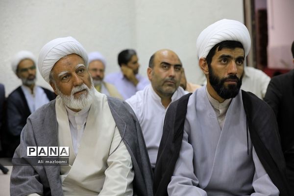 نشست تبیین مسائل جاری انقلاب اسلامی با سخنرانی صفار هرندی