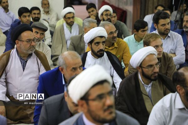 نشست تبیین مسائل جاری انقلاب اسلامی با سخنرانی صفار هرندی