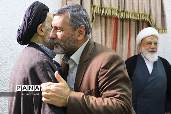 نشست تبیین مسائل جاری انقلاب اسلامی با سخنرانی صفار هرندی