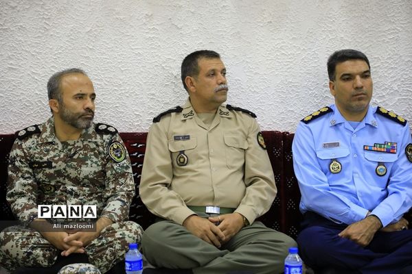 نشست تبیین مسائل جاری انقلاب اسلامی با سخنرانی صفار هرندی