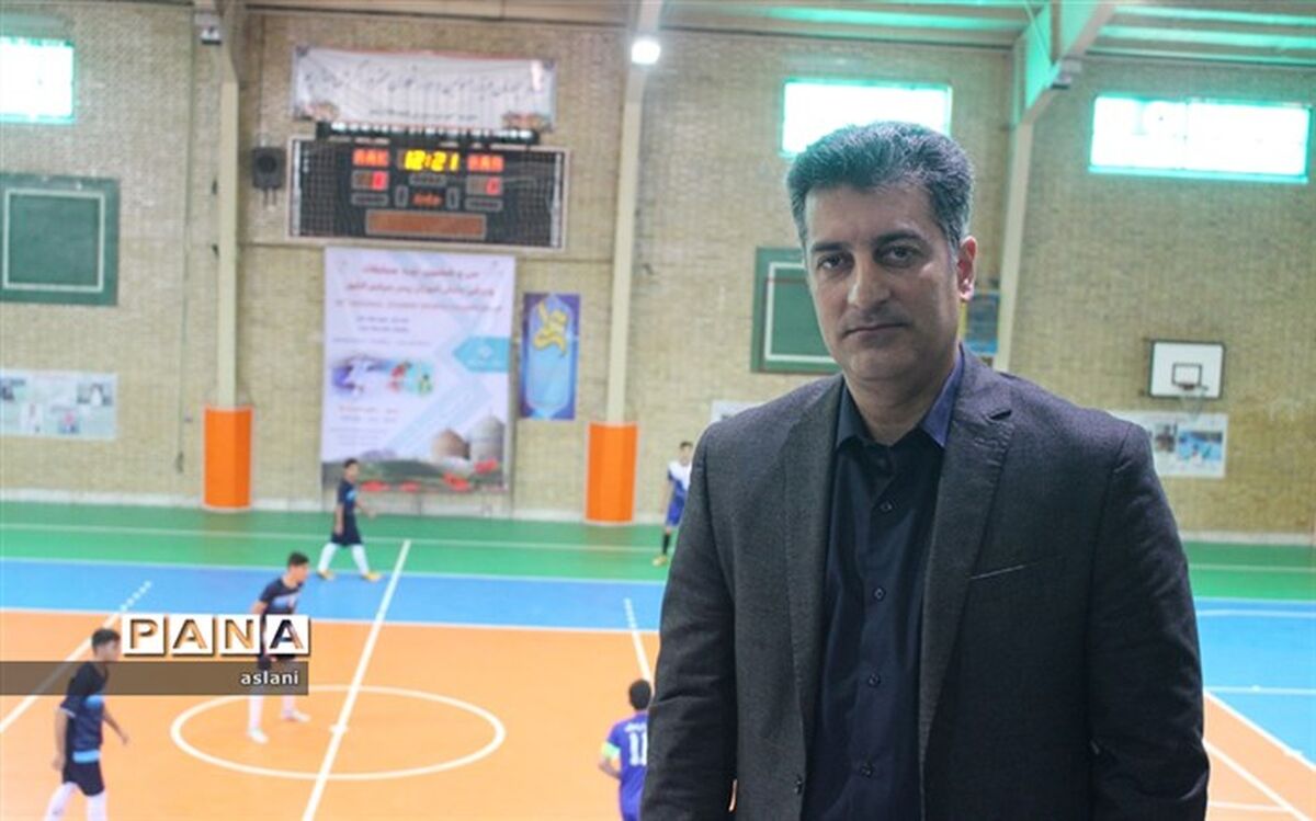 مسابقات ورزشی فوتسال دردوره های ابتدایی و متوسطه دوم  برگزار شود