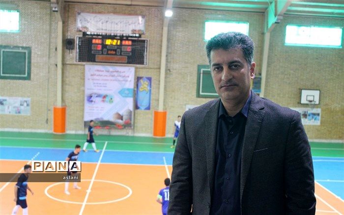مسابقات ورزشی فوتسال دردوره های ابتدایی و متوسطه دوم  برگزار شود