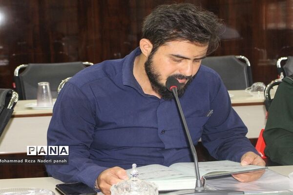 جلسه کمیته فرهنگیان و دانش‌آموزی کنگره سرداران و 2000 شهید استان بوشهر