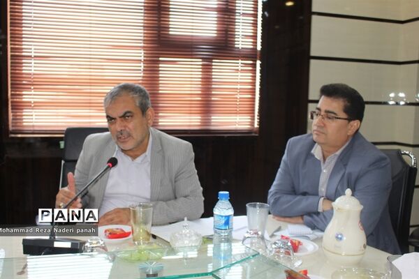 جلسه کمیته فرهنگیان و دانش‌آموزی کنگره سرداران و 2000 شهید استان بوشهر