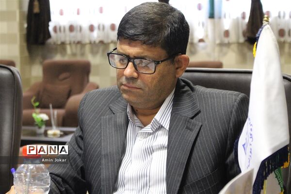 جلسه ساماندهی  پایگاه‌های تغذیه سالم در اداره‌کل آموزش و پرورش فارس