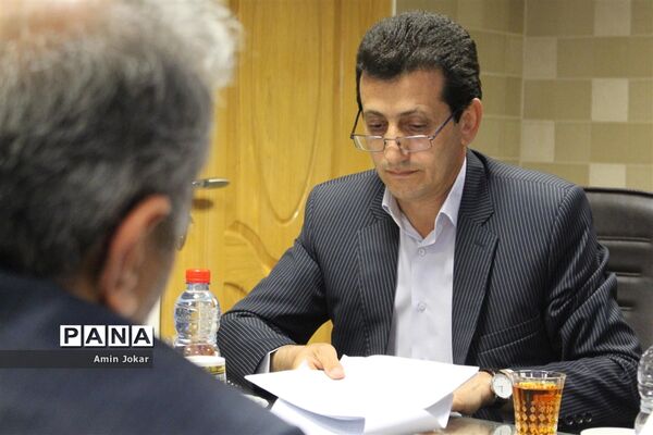 جلسه ساماندهی  پایگاه‌های تغذیه سالم در اداره‌کل آموزش و پرورش فارس