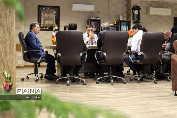 جلسه ساماندهی  پایگاه‌های تغذیه سالم در اداره‌کل آموزش و پرورش فارس