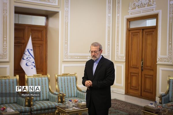 دیدار وزیر امورخارجه عمان با علی لاریجانی
