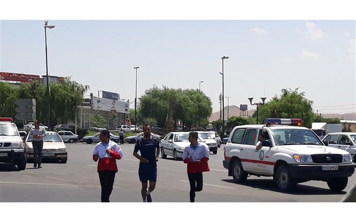 دونده سفیر صلح و دوستی جمعیت هلال احمر وارد زنجان شد