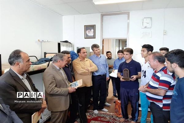 اعزام کاروان ورزشى دانش‌آموزان استان بوشهر به سى و ششمین دوره مسابقات قهرمانى دانش‌آموزان کشور