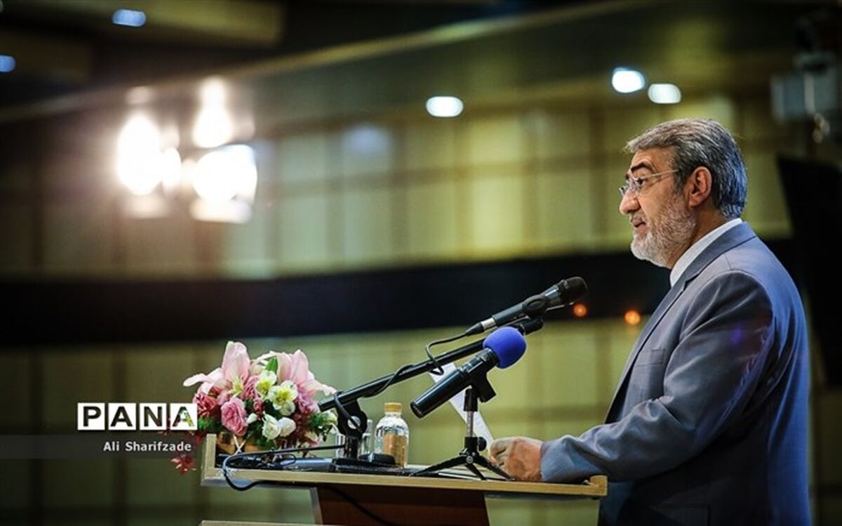 وزیر کشور: خارجی‌ها با 250 هزار دلار سرمایه گذاری، 5 سال اقامت می‌گیرند