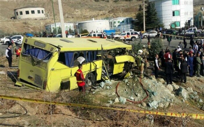 وکیل دادگستری:دستگاه قضا مقتدرانه با عاملان حادثه اتوبوس دانشگاه علوم و تحقیقات برخورد کند