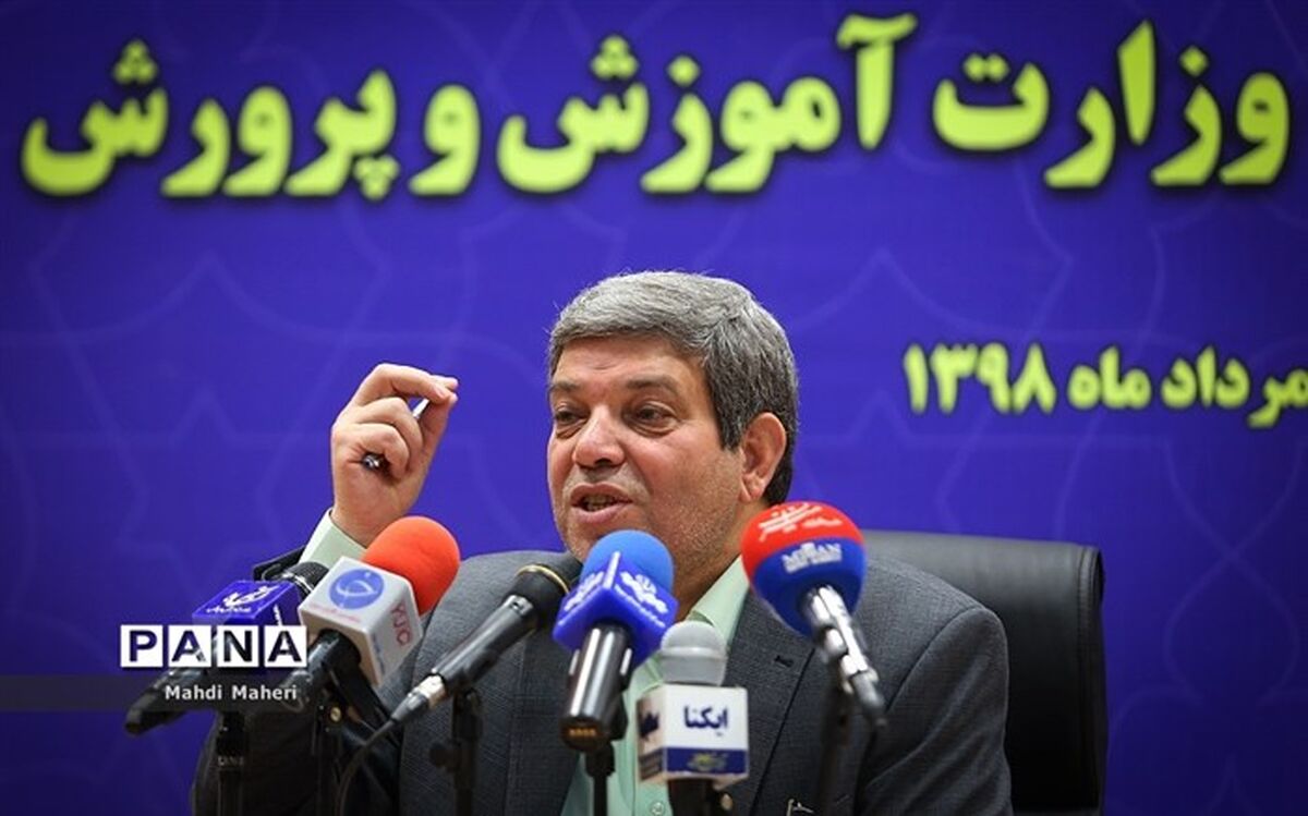 سیدجواد حسینی: در بسیاری از موارد، مدارس متعدد امکان تعلیم تربیت تمام ساحتی را از دانش آموزان می گیرد