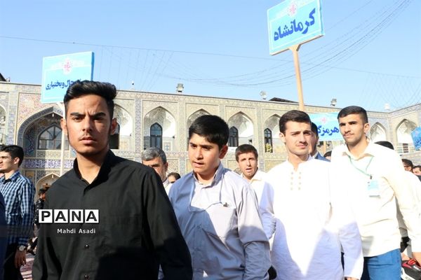 زیارت دسته جمعی دانش‌آموزان قرآنی سراسر کشور در حرم مطهر رضوی