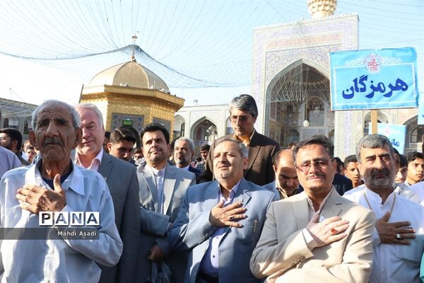 زیارت دسته جمعی دانش‌آموزان قرآنی سراسر کشور در حرم مطهر رضوی