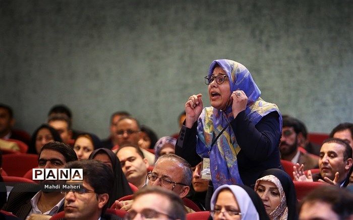 درخواست جمعی از منتخبان  فرهنگیان در  مرحله اول انتخابات شورای عالی آموزش و پرورش  برای معرفی حسینی به مجلس