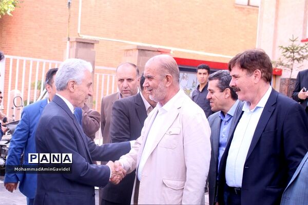 افتتاح ساختمان مرکزی حراست وآشپزخانه صنعتی دانشگاه با حضور وزیر علوم