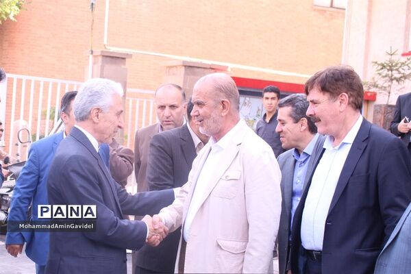 افتتاح ساختمان مرکزی حراست وآشپزخانه صنعتی دانشگاه با حضور وزیر علوم