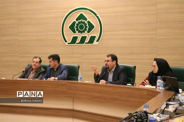 نشست خبری هیات رئیسه شورای اسلامی شهر شیراز