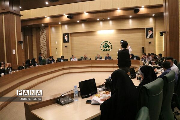 نشست خبری هیات رئیسه شورای اسلامی شهر شیراز