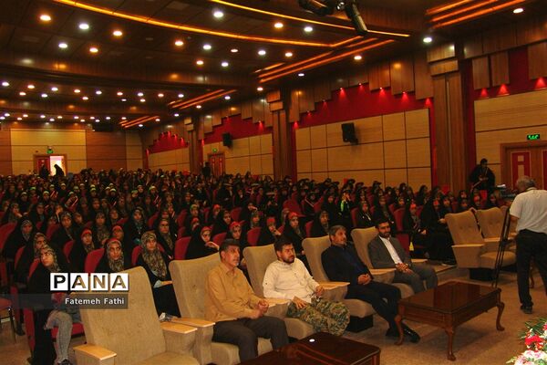 برگزاری دوره تشکیلاتی یاوران ولایت ویژه دختران استان تهران در اردوگاه شهید منتظری شهریار