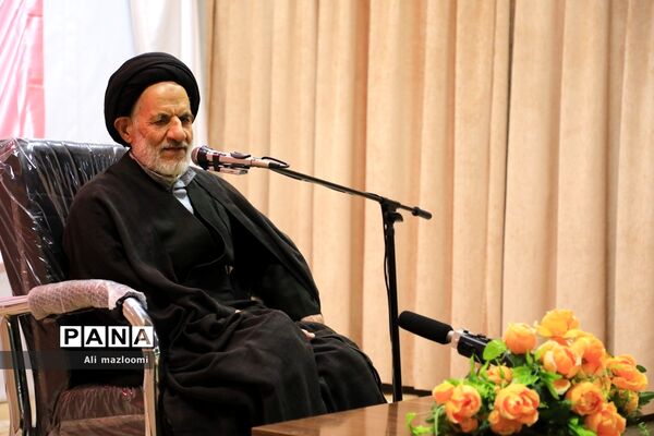 مراسم اختتامیه دوره مکالمه زبان عربی طلاب حوزه علمیه رضویه بیرجند