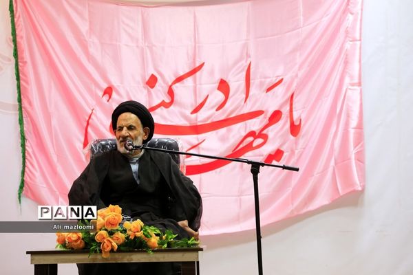 مراسم اختتامیه دوره مکالمه زبان عربی طلاب حوزه علمیه رضویه بیرجند