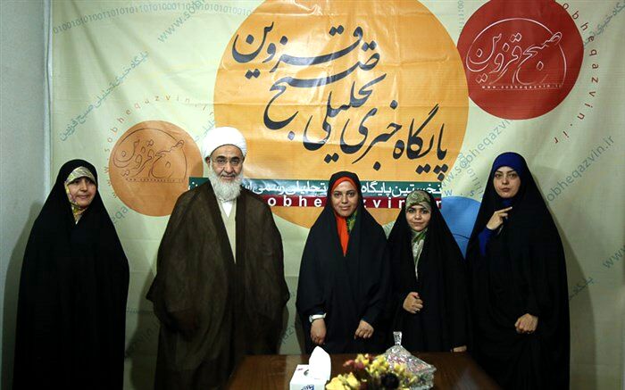 رسانه ها باید خط مقدم امر به معروف و نهی از منکر باشند