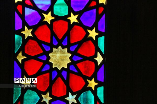 نصیرالملک؛ مسجدی از نور و رنگ