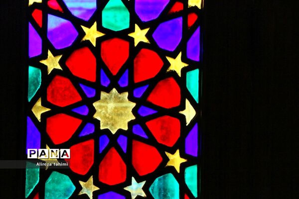 نصیرالملک؛ مسجدی از نور و رنگ