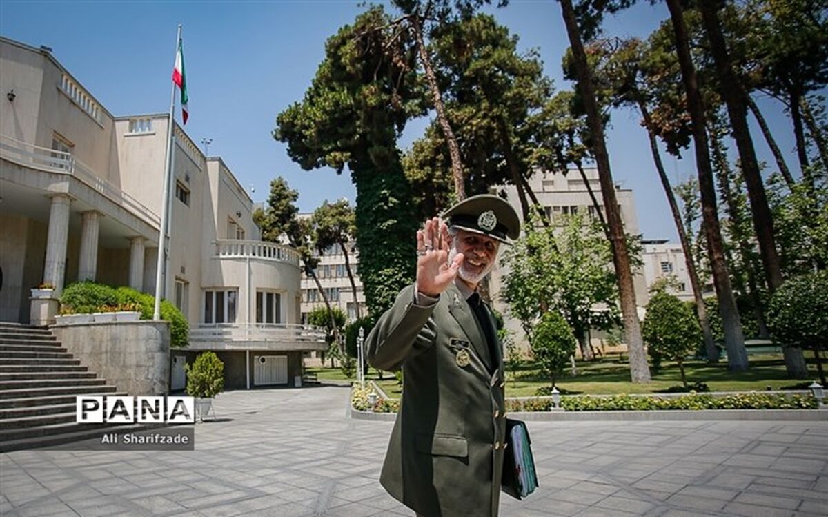 امیر حاتمی: هفته آینده از یک از دستاوردهای جدید صنعت دفاعی رونمایی می‌شود