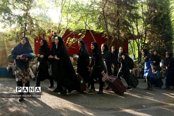 استقرار دانش‌آموزان پیشتاز اردوی ملی دختران در اردوگاه باهنر