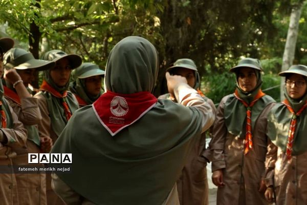 استقرار دانش‌آموزان پیشتاز اردوی ملی دختران در اردوگاه باهنر