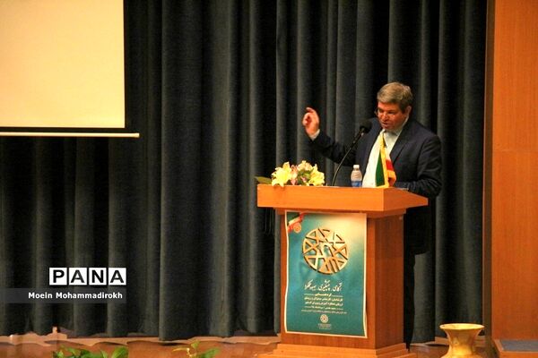 گردهمایی روسا، کارشناس مسئولان و کارشناسان ارزیابی عملکرد و پاسخگویی شکایات سراسر کشور