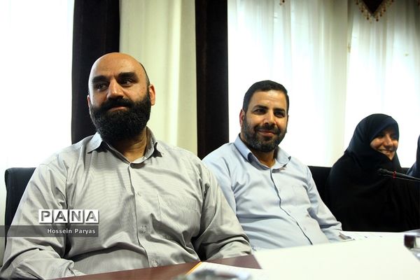 جلسه هماهنگی سی و هفتمین جشنواره فرهنگی هنری دانش‌آموزان