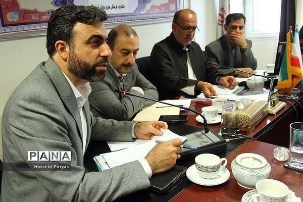 جلسه هماهنگی سی و هفتمین جشنواره فرهنگی هنری دانش‌آموزان