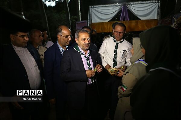 مراسم استقبال از دانش آموزان پیشتاز دختر در نهمین دوره اردوی ملی