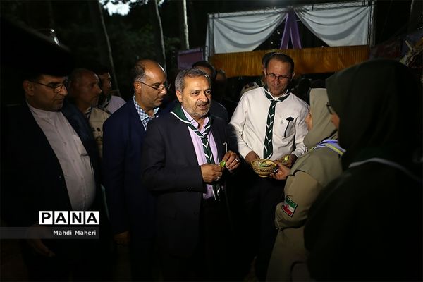 مراسم استقبال از دانش آموزان پیشتاز دختر در نهمین دوره اردوی ملی