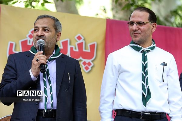 مراسم استقبال از دانش آموزان پیشتاز دختر در نهمین دوره اردوی ملی