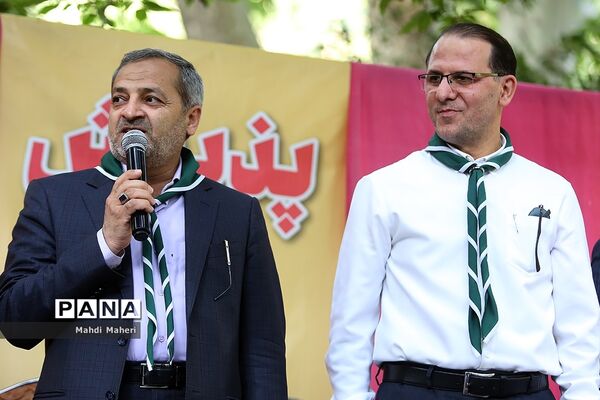 مراسم استقبال از دانش آموزان پیشتاز دختر در نهمین دوره اردوی ملی