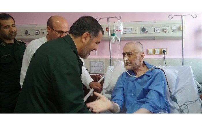 عیادت فرمانده سپاه سنندج از دو تن از اعضای شورای افتای کردستان