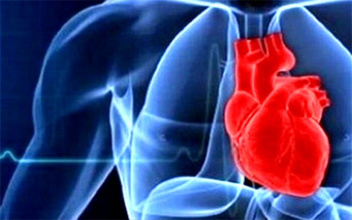 اولین اقدام در مواجهه با فرد دچار ناراحتی قلبی چیست؟