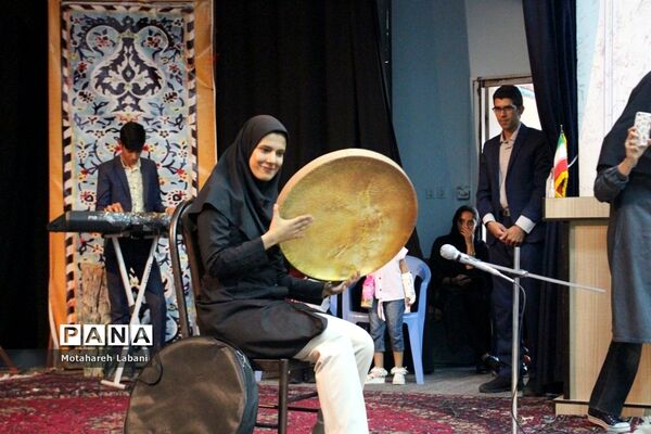 اختتامیه کلاس‌های تابستانه دختران در کانون شهید مطهری